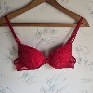Victoria's Secret Red Lace Push-Up Bra 34A
